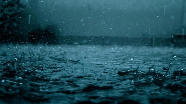Rainy-Night-Background-Wallpaper-Free